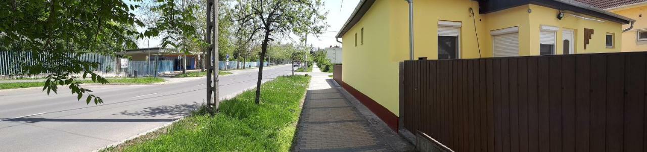 Appartement Dyta2 Apartman à Hajdúszoboszló Extérieur photo